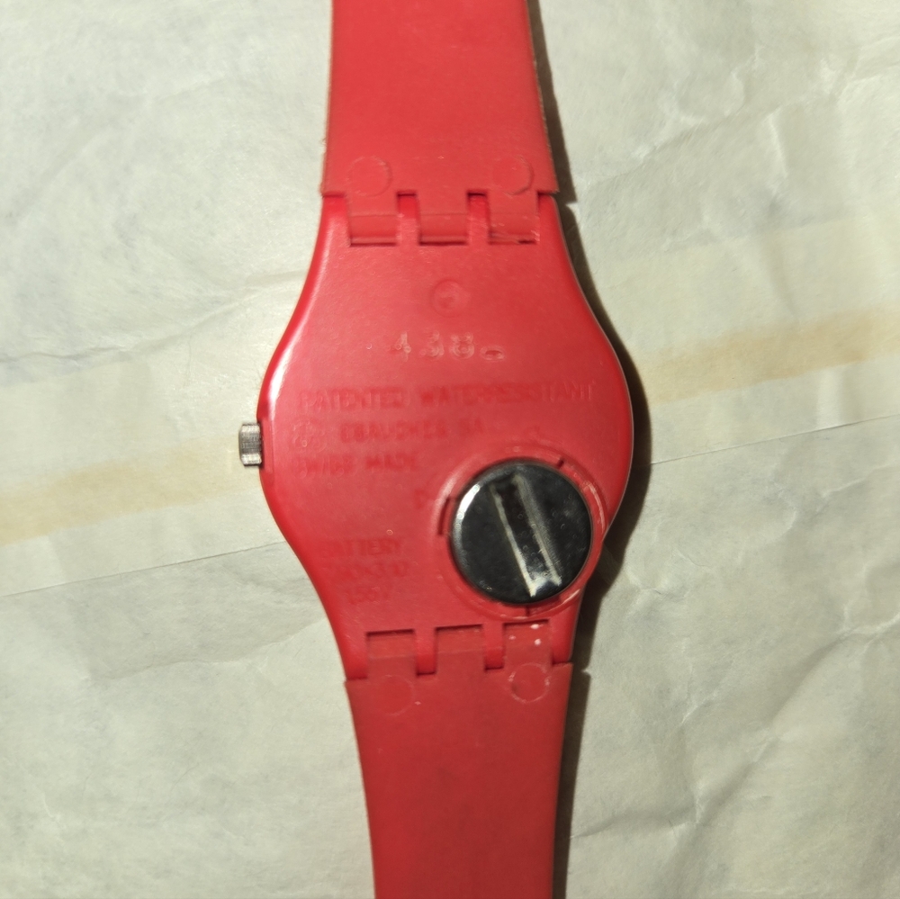 TRUE VINTAGE Swatch Watch by Keith Haring w original Pop Shop Bag - Picture 3 of 5